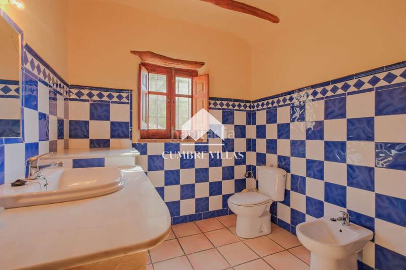 Foto 45bc3d58-6fe7-477d-8e15-6576419be2c1. Masia a Órgiva