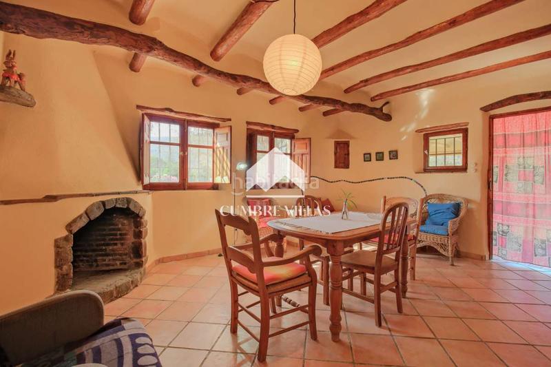 Foto 51c9bb79-4fcf-4d8d-b45e-51d721138d0f. Masia a Órgiva