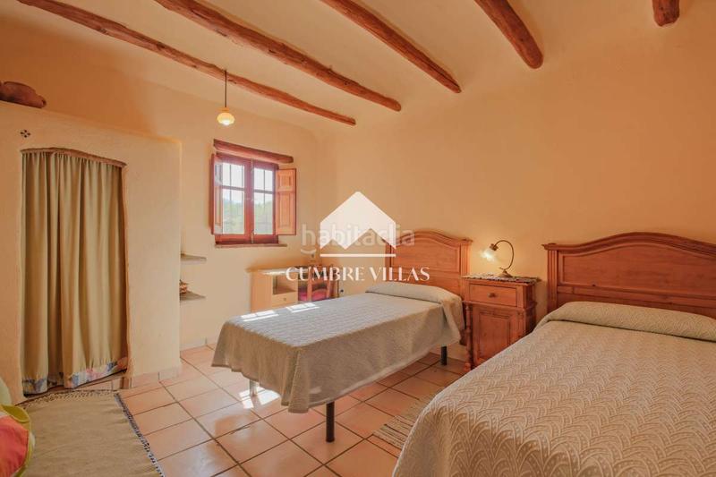 Foto 5c488e3d-56db-45f0-b34f-7ea849217df5. Masia a Órgiva