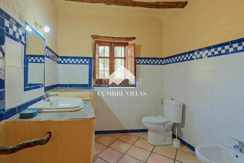 Foto 62fce550-9130-4bc4-ab3a-531bdde6176e. Masia a Órgiva