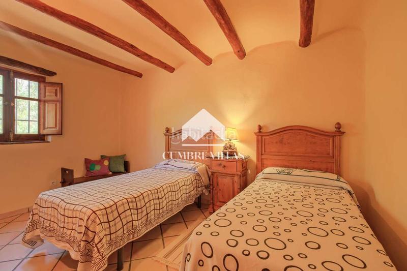 Foto 82377e96-736f-47cf-aed4-860c7d0af9d5. Masia a Órgiva