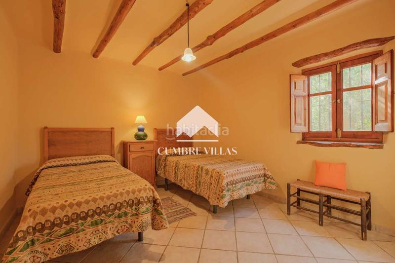 Foto 8691b7fb-6d5f-4152-b0db-6f77410c94f1. Masia a Órgiva