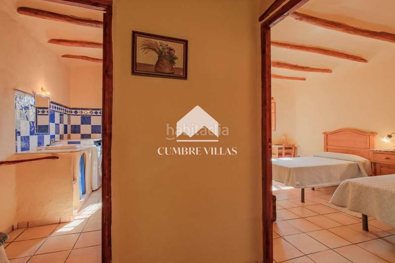 Foto b0ce0579-b99c-4f67-b616-ce886406b234. Masia a Órgiva