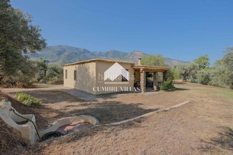 Foto b1c7f8fa-47bd-4f8c-9d7e-c4e1e43fe509. Masia a Órgiva