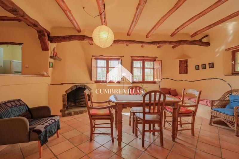 Foto b5a39591-e347-4ba5-a47b-b32fb60141a9. Masia a Órgiva