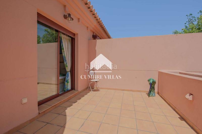 Foto 1b756d92-3ce2-47e3-b0e2-af5d281091f6. Casa aparellada amb aparcament piscina a Playa de Granada Motril