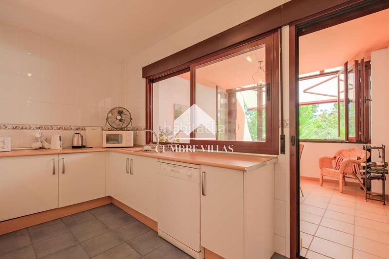 Foto 3d6bfb36-a9e4-4020-ba8e-9d6af965134b. Casa aparellada amb aparcament piscina a Playa de Granada Motril