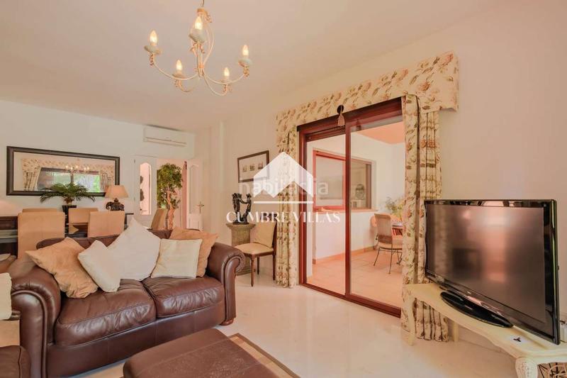 Foto 2e417a3b-e112-4655-a705-bb2df291280f. Casa bifamiliare con parcheggio piscina in Playa de Granada Motril