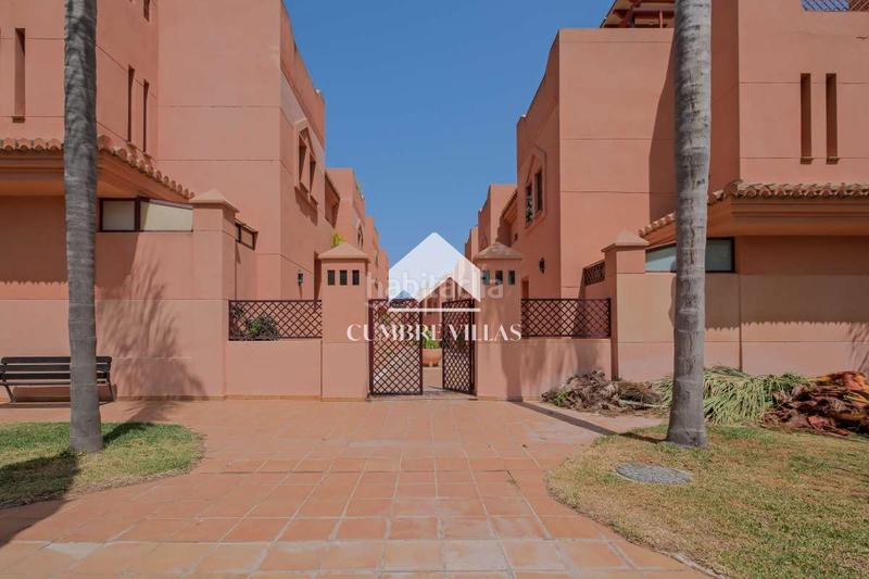 Foto fae35ae7-89f0-414f-9c0c-f57bf55b0ea7. Casa bifamiliare con parcheggio piscina in Playa de Granada Motril