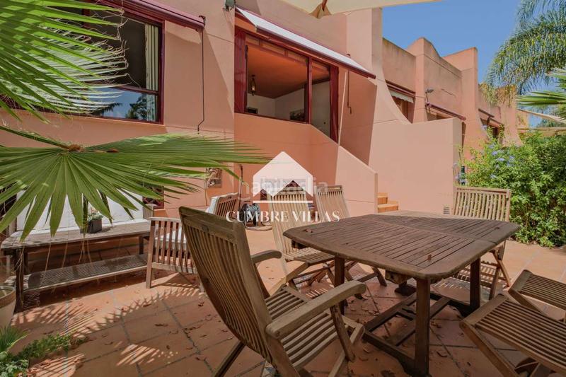 Foto faebfbe3-2744-425e-b082-868bae43ec53. Casa bifamiliare con parcheggio piscina in Playa de Granada Motril