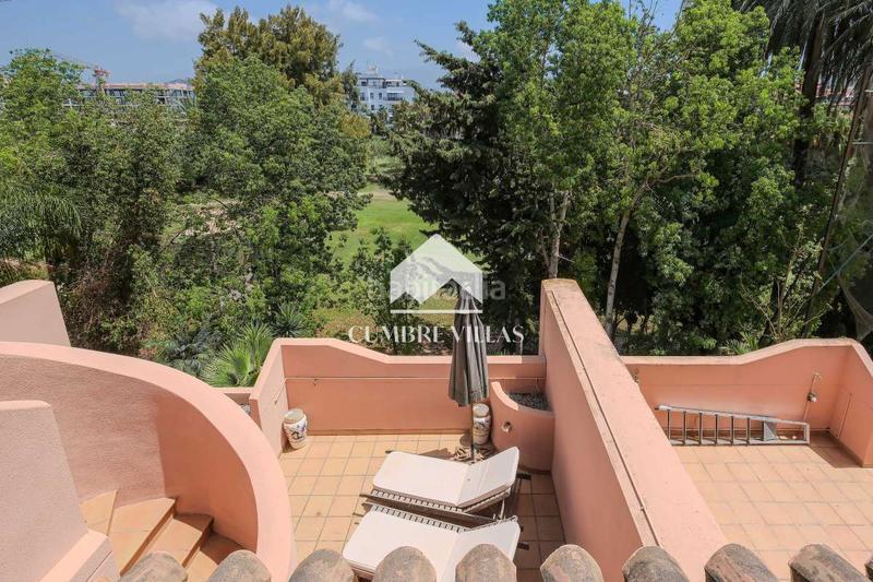 Foto 53661f86-58ae-40bb-a2cd-c3198eb1d096. Casa pareada en Playa de Granada Motril