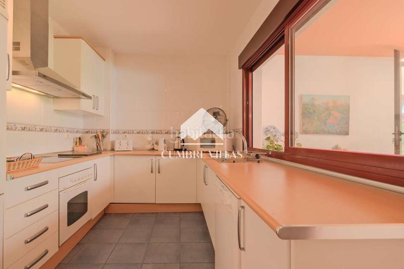 Foto fa20094e-0960-41c6-9851-df47d37fecc9. Doppelhaus mit parking pool in Playa de Granada Motril