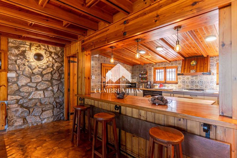 Foto 0cb337ee-240f-4e80-84f1-dc0119f26bb3. Casa amb calefacció a Gójar