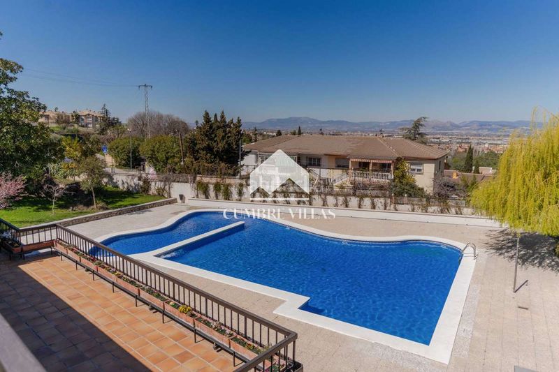 Foto 57ac624f-9b5f-481a-b44e-a57751b6b3df. Casa amb calefacció a Gójar