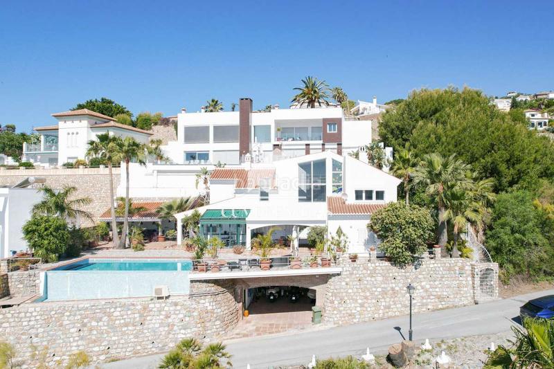 Foto 7bb0e4e4-624e-4235-a6fc-376bbe70bae5. Casa amb aparcament piscina a Monte los Almendros - El Pargo - Costa Aguilera Salobreña