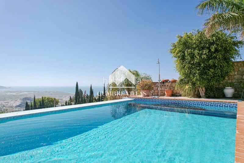 Foto 81f69e74-7763-4231-a92f-f98f1aab3415. Casa amb aparcament piscina a Monte los Almendros - El Pargo - Costa Aguilera Salobreña
