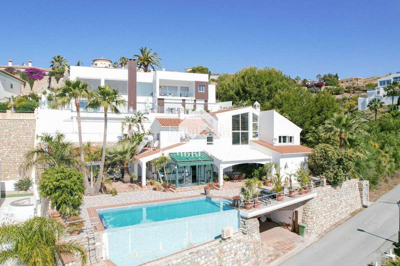 Foto dd57671b-b1c4-4e4a-9086-ce5a4097a34e. Casa amb aparcament piscina a Monte los Almendros - El Pargo - Costa Aguilera Salobreña
