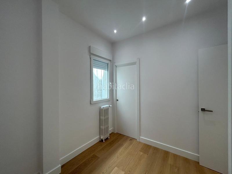 Foto 2f12c2a4-462e-46eb-8b95-3d89db3ecef0. Piso exclusivo piso exterior totalmente reformado en el barrio del retiro en Madrid