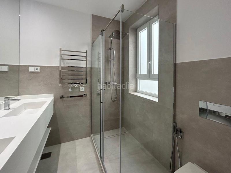 Foto 5e2ca572-ac0b-4273-9ec1-86b749660bce. Piso exclusivo piso exterior totalmente reformado en el barrio del retiro en Madrid