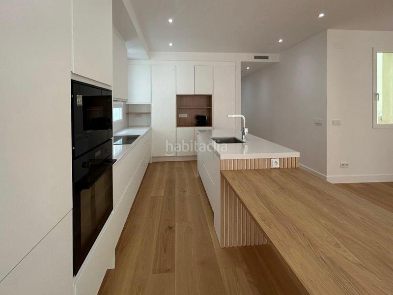 Foto ac28192f-7240-41f2-b907-d481223a6751. Piso exclusivo piso exterior totalmente reformado en el barrio del retiro en Madrid