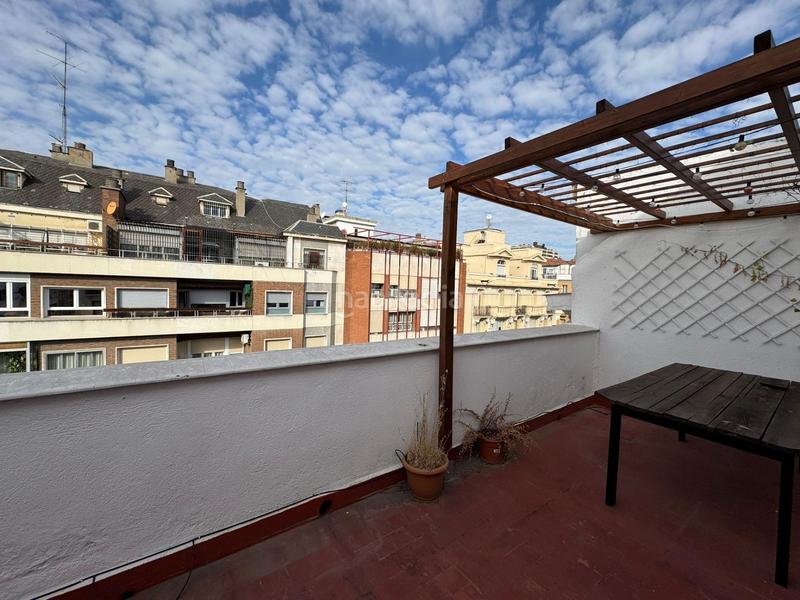 Foto 5dd5345f-e7ec-4aad-a35f-ac95c73264b4. Alquiler ático  luminoso con gran terraza en zona inmejorable en Madrid