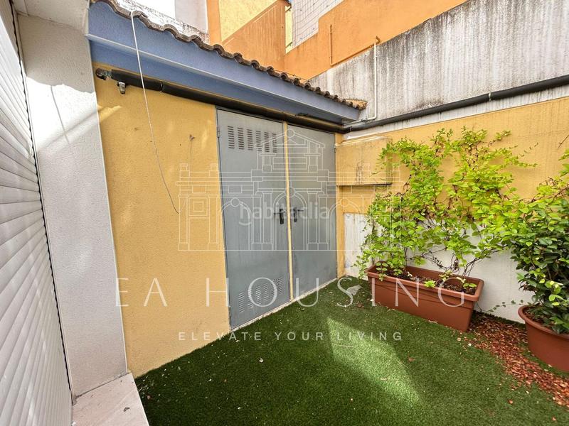 Foto 12634dba-3d7a-480c-aa03-21b6f4eae6f8. Casa a schiera in Laguna Park Parla