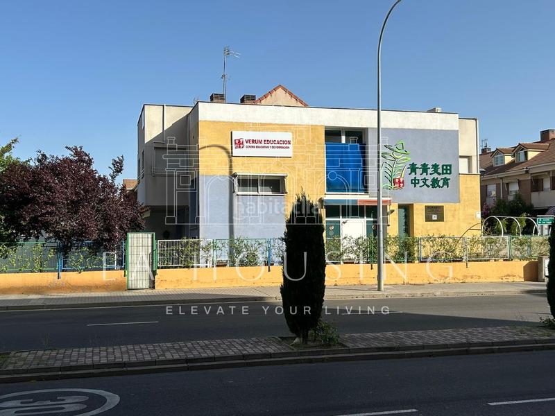 Foto 7c8046aa-eb1f-4556-91fc-3ab486c382c1. Casa a schiera in Laguna Park Parla