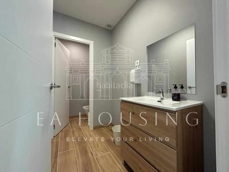 Foto 8ae9b2be-db5a-427d-bc0a-ff83531cbf34. Casa a schiera in Laguna Park Parla