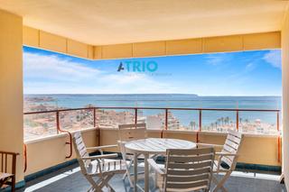 Pis  Joan maragall. Piso con amplia terraza y vistas al mar en portixol,