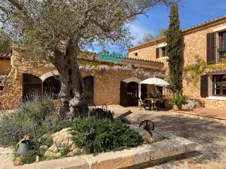 Xalet a Sencelles. Finca rústica con encanto entre sencelles y santa eugènia