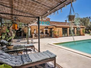 Chalet in Sencelles. Finca rústica con encanto entre sencelles y santa eugènia