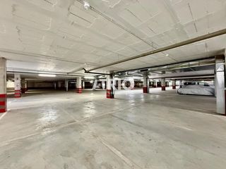 Miete Autoparkplatz in Son Anglada. Oportunidad única en can valero! alquiler de 157 plazas de garaj