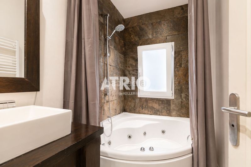 Foto 1bcdd2bf-fcac-433a-9a89-a6e45d04c0a2. Dúplex a El Mercat Palma de Mallorca