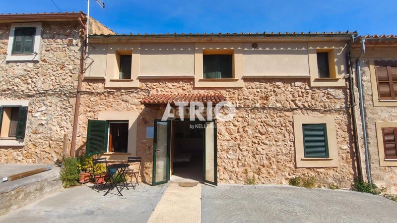 Foto c29470f8-14d2-4198-aac2-309e05d56876. Casa amb piscina a Pòrtol Marratxí