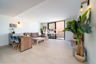 Chalet in Sa Cabaneta. Chalet adosado de nueva construcción en sa cabaneta  diseño, con