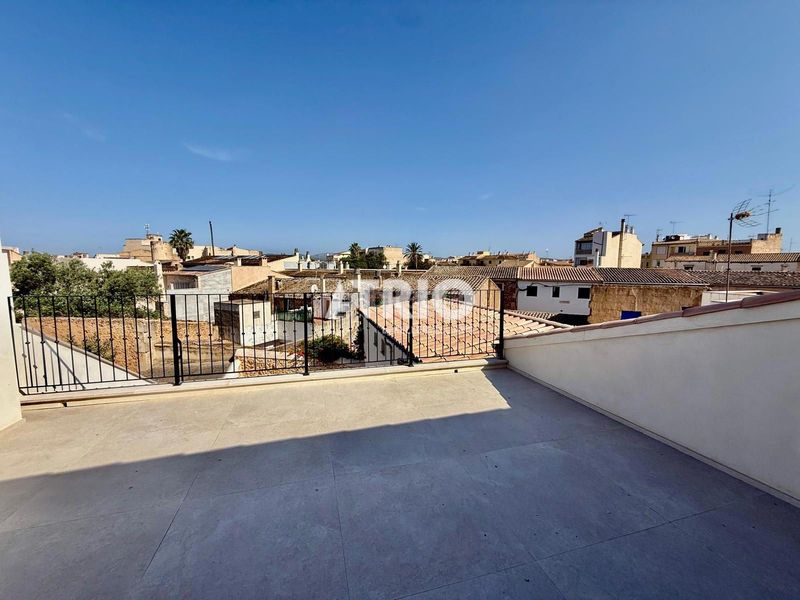 Foto b4a0c125-5adc-4927-9e69-0c2c070421c4. Casa amb calefacció piscina a Campos poble Campos
