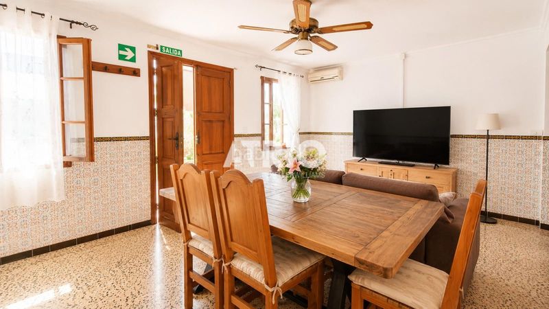 Foto 8d42a55d-c77c-4e9a-b1c1-36c96ac6e9c0. Casa amb aparcament a Andratx Andratx