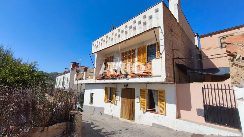 Foto 96c3dbee-2fb7-46b8-a599-7823951241da. Casa amb aparcament a Andratx Andratx