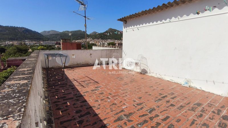 Foto bf9a93af-5cd2-4013-b283-34cfbde9e83d. Casa amb aparcament a Andratx Andratx
