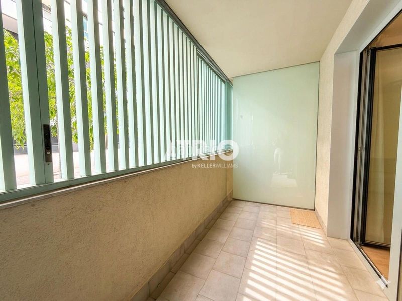 Foto fc15e19d-f1c1-4fe3-a914-e9ae35d8cad2. Pis amb aparcament piscina a Polígon de Llevant Palma de Mallorca