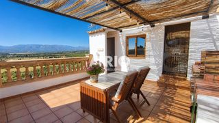 Casa a Sa Cabaneta. Encantadora casa reformada con encanto rústico mallorquín y vist