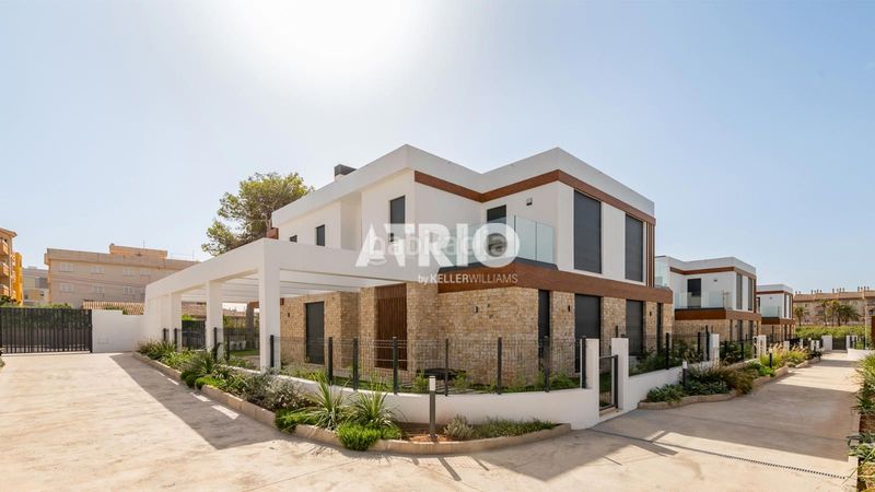Foto def3b190-2e97-4bc1-b181-6019ecc45f96. Casa adossada amb calefacció piscina a Cala Ratjada Capdepera