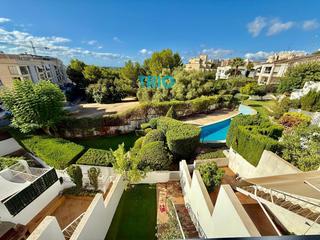 Lloguer Xalet a La Bonanova. En alquiler. esta encantadora vivienda pareada se distribuye en