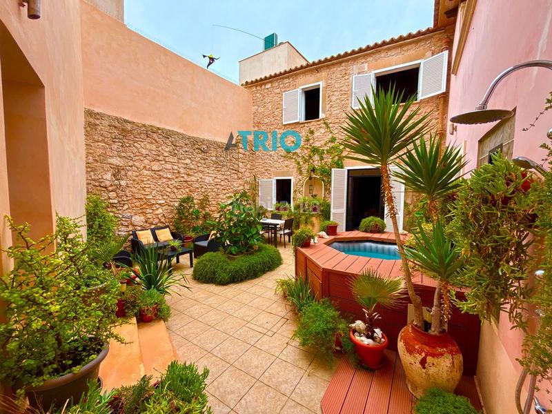 Foto bc0dceb8-7ae9-4879-a80a-443e5877db70. Xalet amb aparcament a Santanyí poble Santanyí