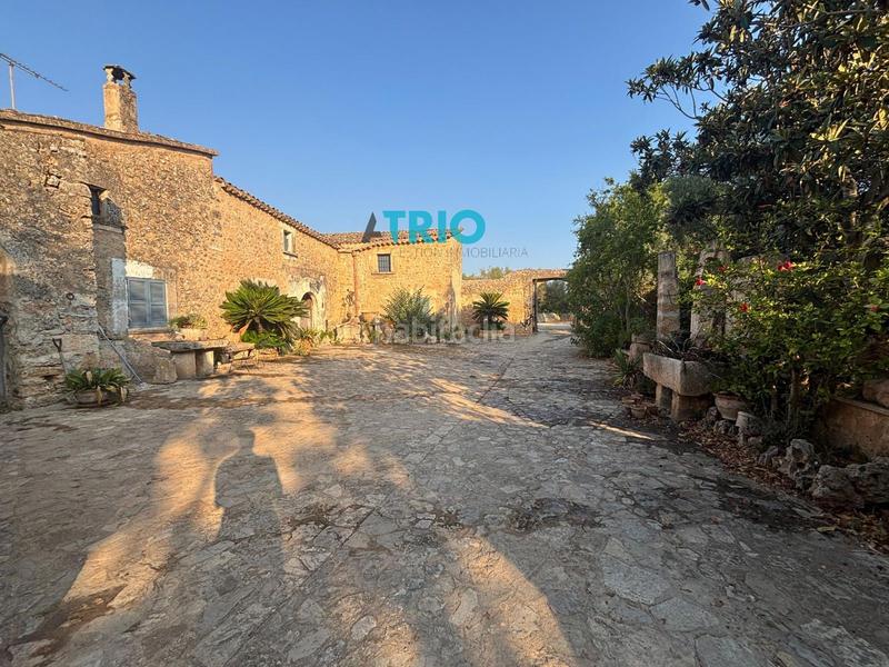 Foto 2b97f021-d9c9-4d04-81ad-fea86875d1f1. House with heating pool in Sencelles