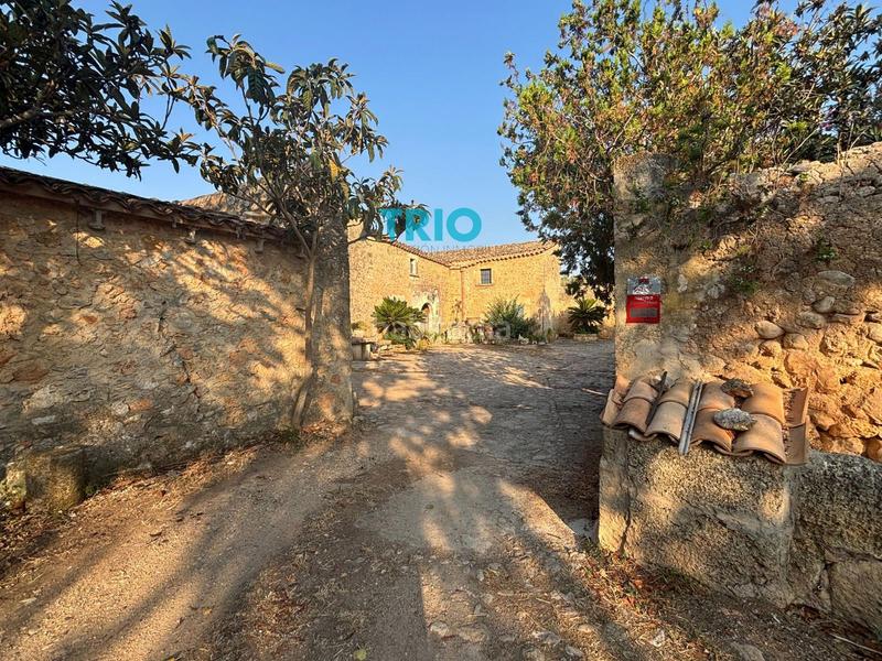 Foto 2e8ba593-026f-45eb-b1a6-9b14d6c4ddac. House with heating pool in Sencelles