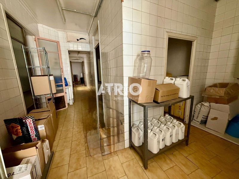 Foto e6110ac8-a403-41f8-a20a-86a1fd676740. Edifici a El Sindicat Palma de Mallorca