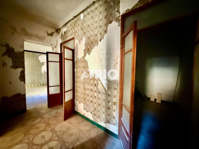 Foto eddc8837-a003-4aca-87b3-7b53bd90d58d. Edifici a El Sindicat Palma de Mallorca