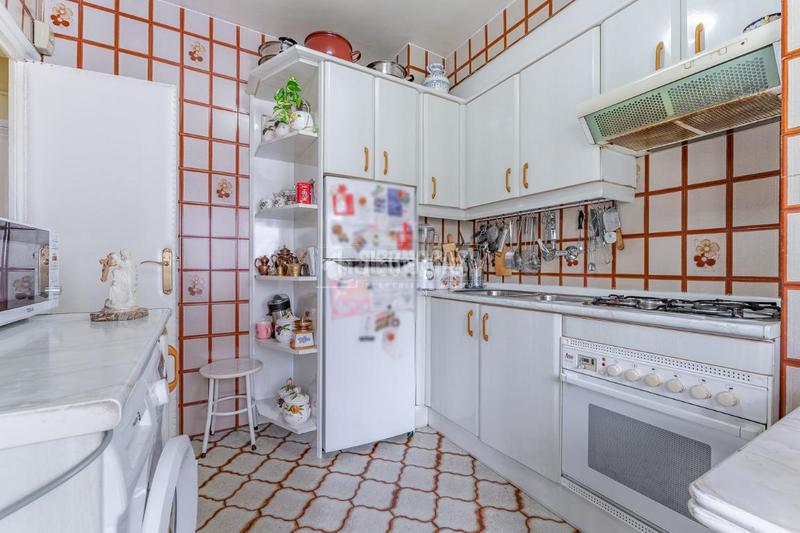 Foto e8338eaa-0022-46ea-9a8a-8262135d3856. Piso  en venta en Hispanoamérica-Bernabéu Madrid