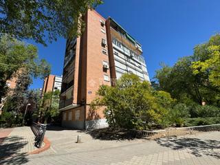 Location Appartement à Hispanoamérica-Bernabéu. Piso en alquiler en madrid